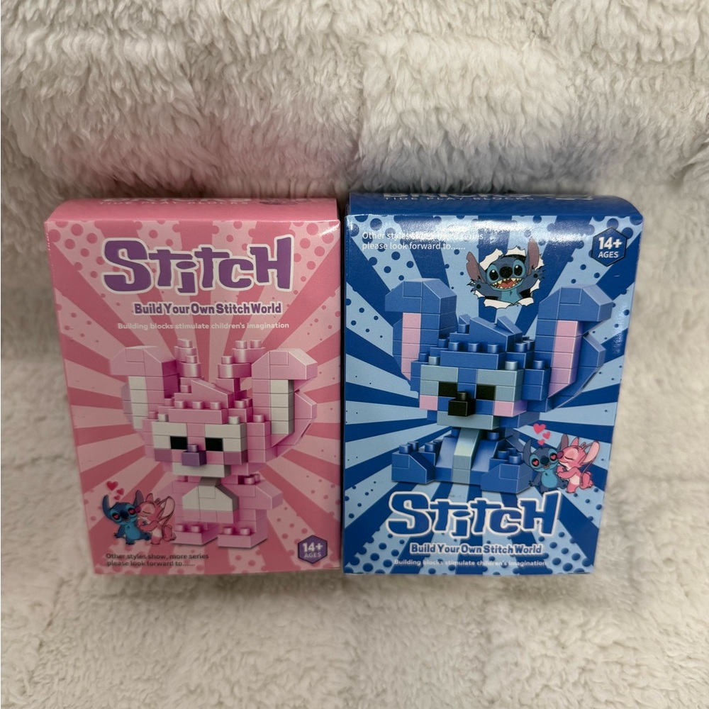 Building Block Sets in Pink and Blue